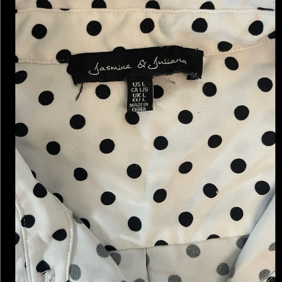 White with black polkadot button down sleeveless dress shirt business casual - Picture 4 of 7